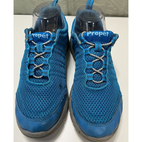 Propet TravelWalker II walking shoes in blue mesh. Size 8. - Picture 1 of 10
